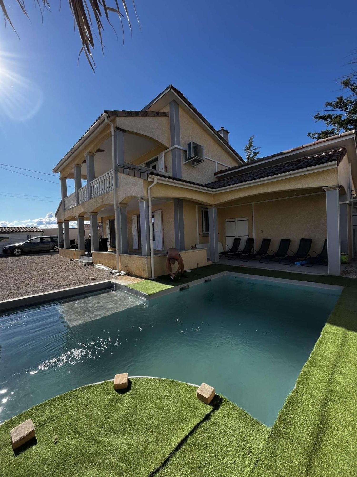Contemporaine Avec Piscine Villa Romans-sur-Isere
